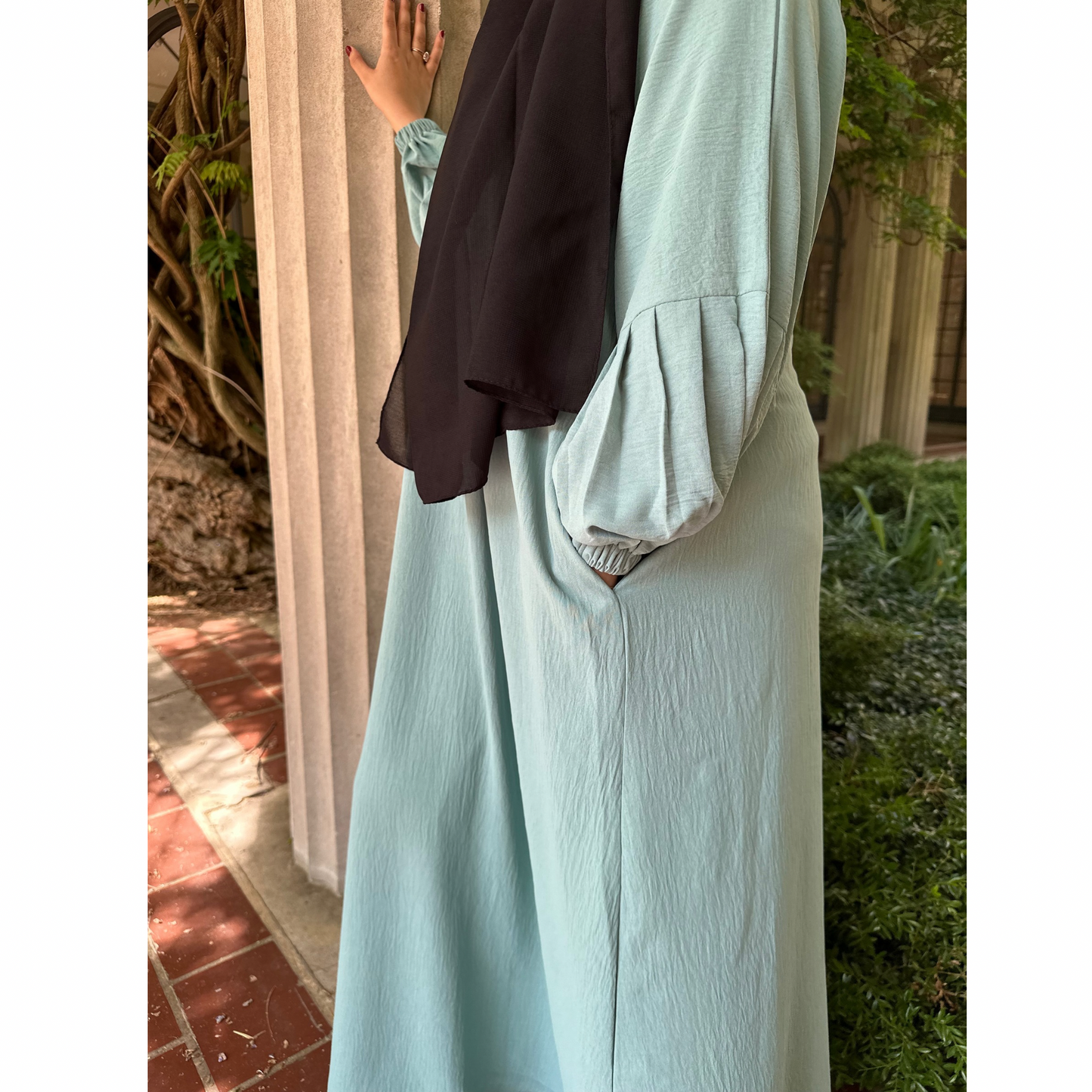 Aisha in Mint