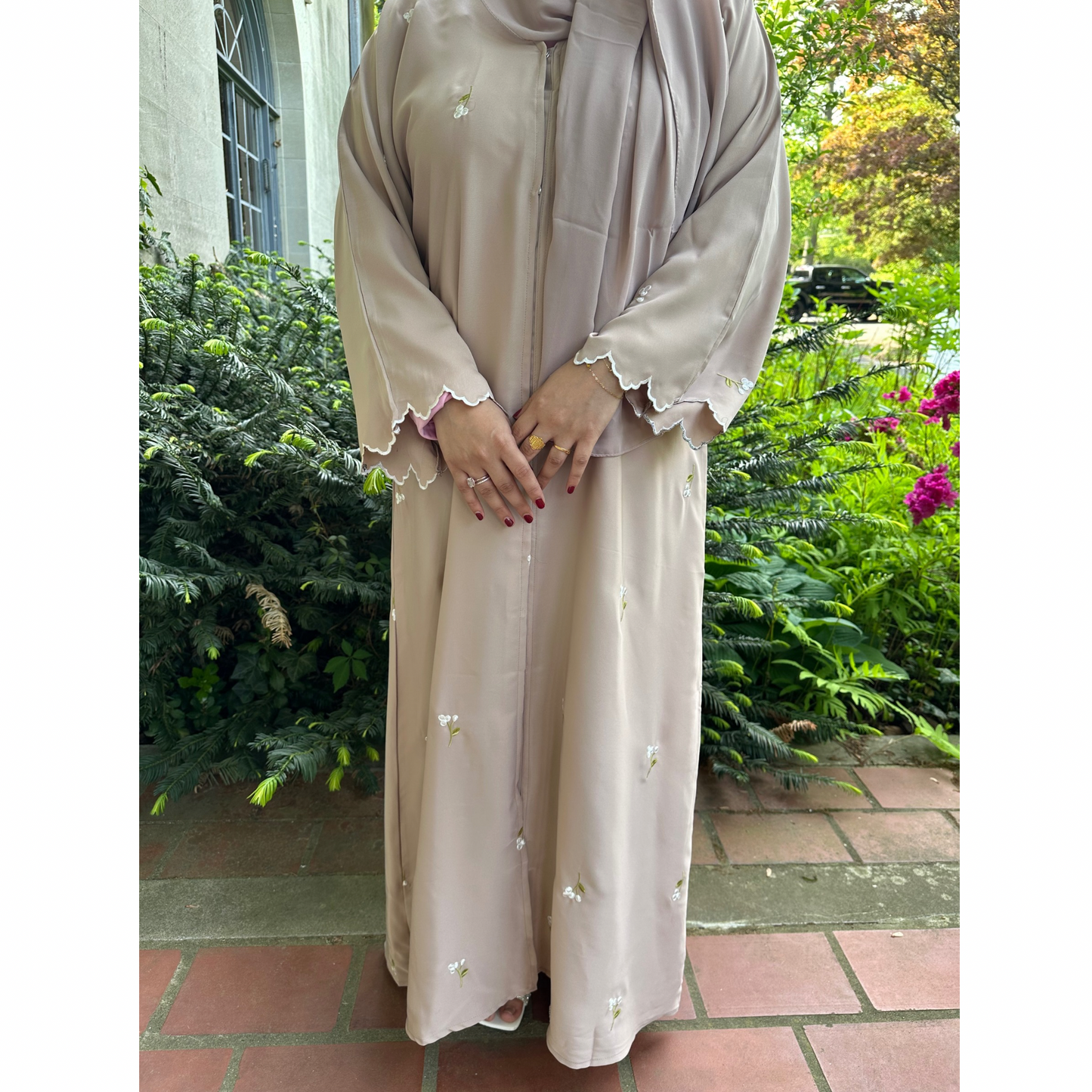 Asiyah in Beige
